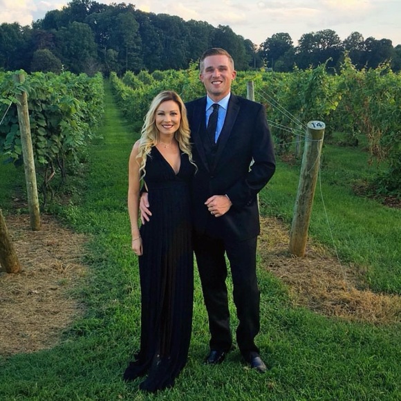 BCBGeneration Black Elegant Pleated Evening Gown Maxi Full Length Size 0 - Picture 2 of 13